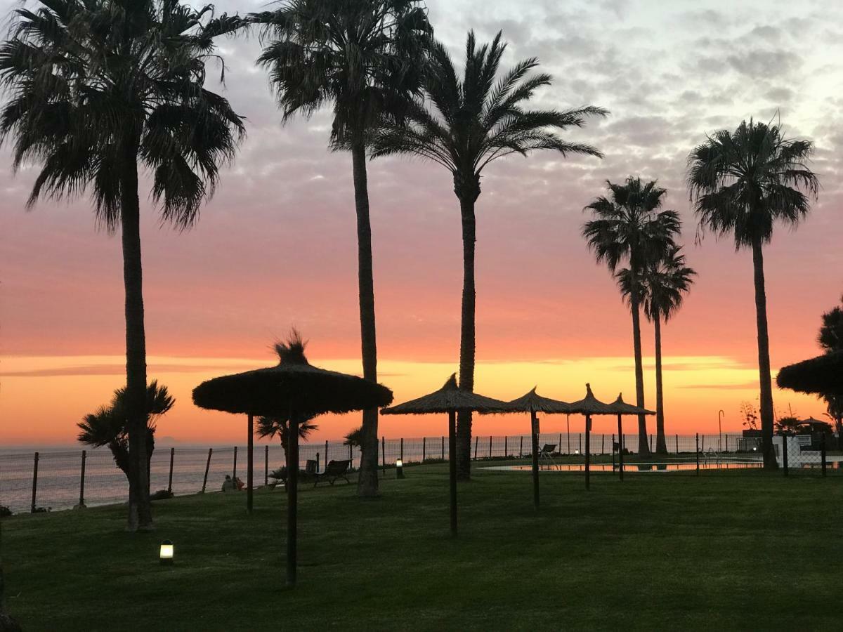 Mi Capricho B16 Beachfront Apartment La Cala De Mijas Eksteriør billede